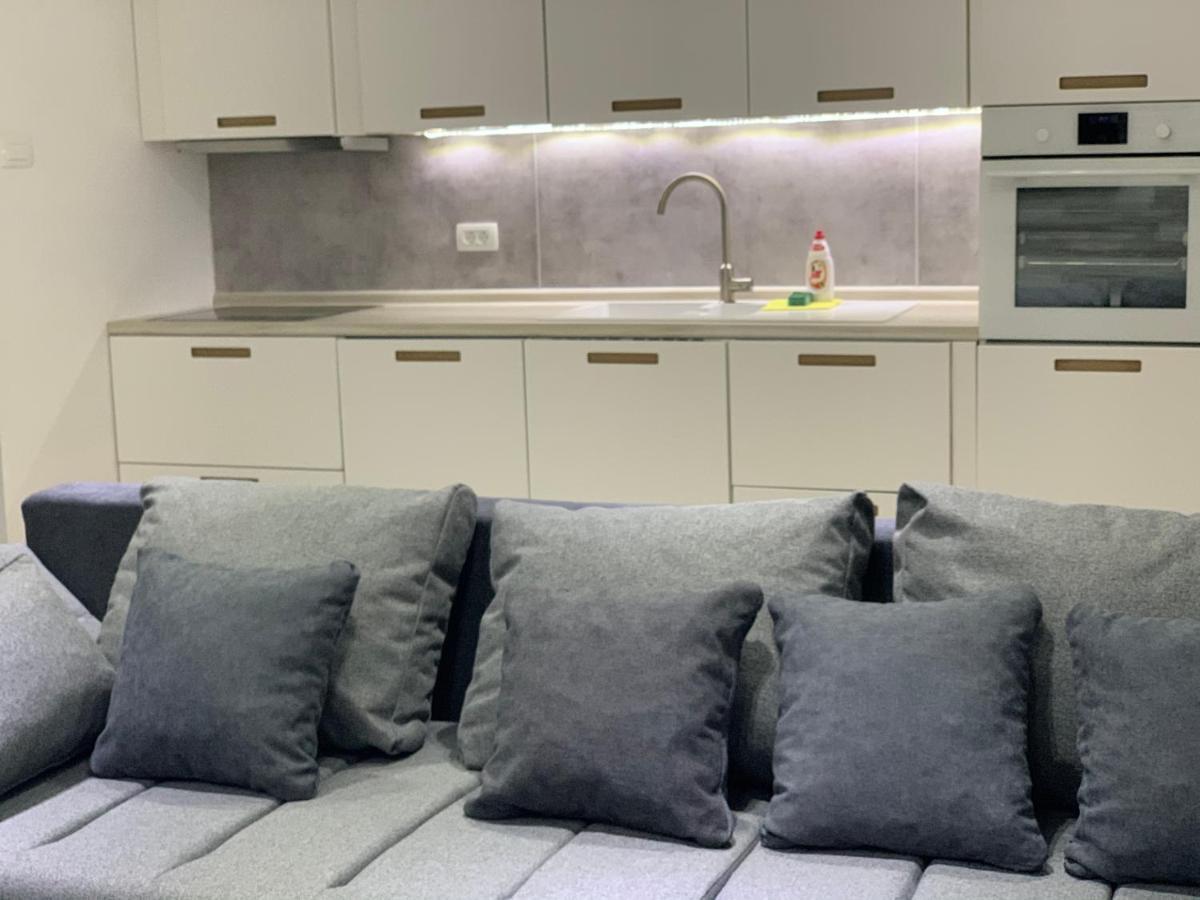 Green Apartment By Alex Rafael Zagabria Esterno foto